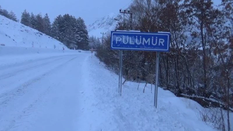 Tunceli’de yoğun kar yağışı hayatı olumsuz etkiliyor
