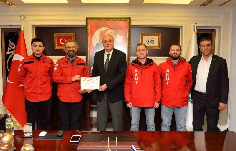 Başkan Bakkalcıoğlu “Sizlerle gurur duyuyoruz, iyi ki varsınız”
