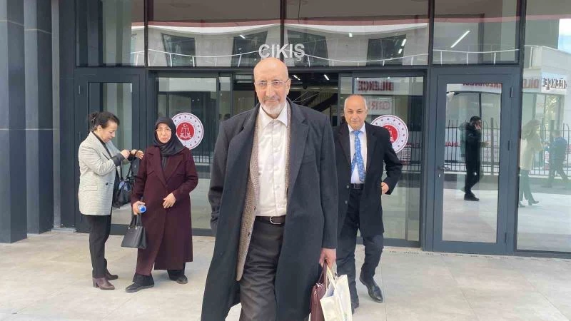 Abdurrahman Dilipak’ın yargılanmasına devam edildi
