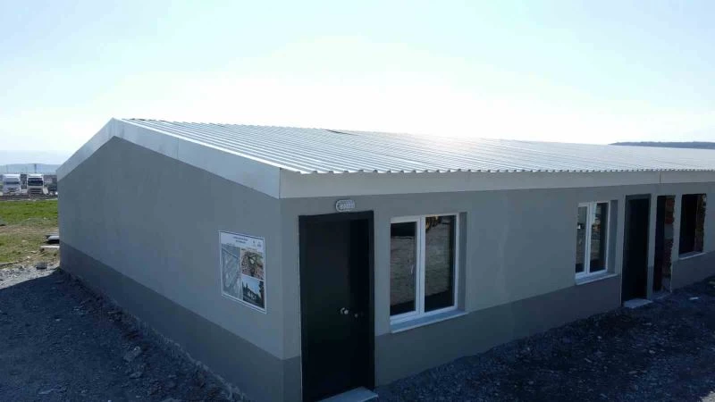 Bakan Kurum: “Kalıcı konutlarımızı tamamlayana kadar vatandaşımızı mağdur etmeyeceğiz”
