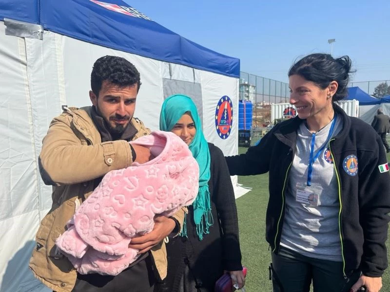 Depremin çocukları: İtalyanların kurduğu sahra hastanesinde 7 bebek dünyaya geldi
