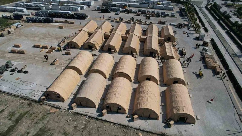 Amerika, Hatay’da sahra hastanesi kuruyor
