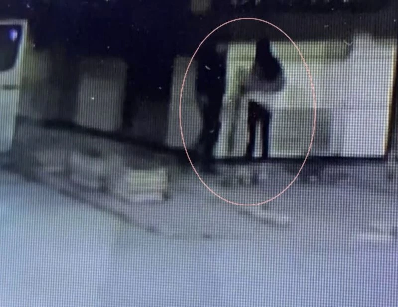 23 yaşındaki gencin pompalı tüfekle öldürüldüğü olay kamerada
