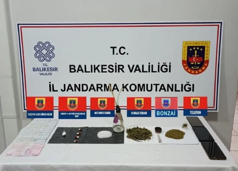 Gönen’de uyuşturucu operasyonunda 4 kişi yakalandı
