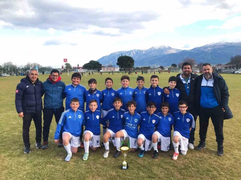 Salihli Anka’dan çifte şampiyonluk
