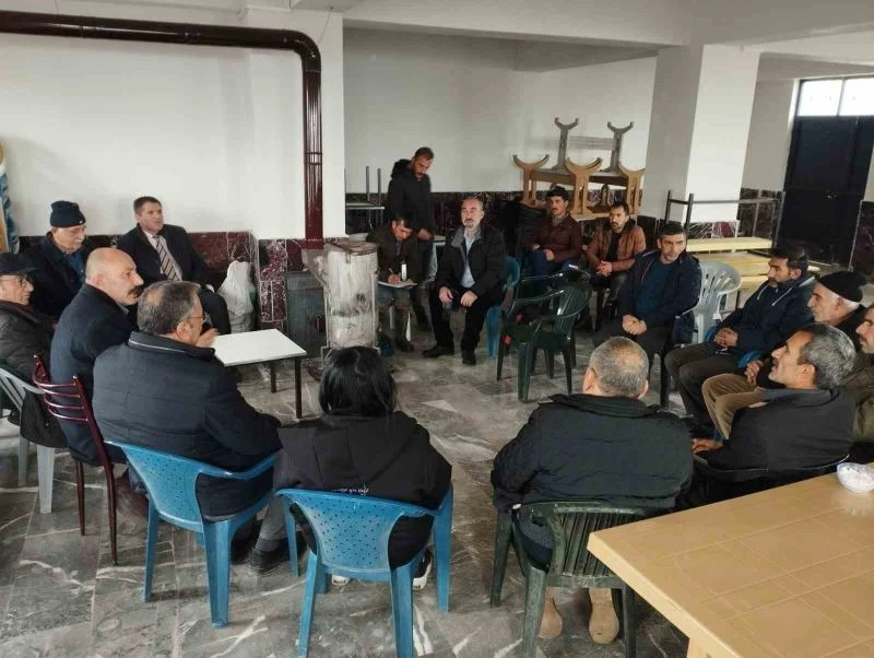 Elazığ’da çiftçileri bilgilendirme toplantıları sürüyor
