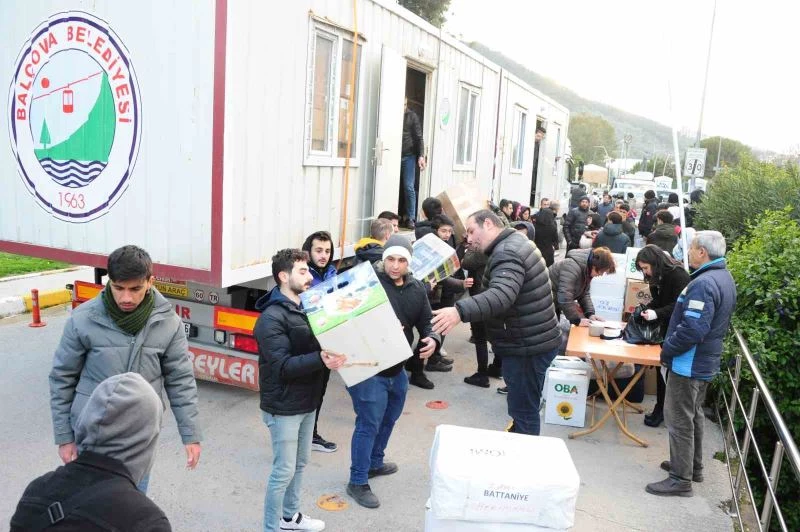 İzmir’de belediyelerin seferberliği devam ediyor
