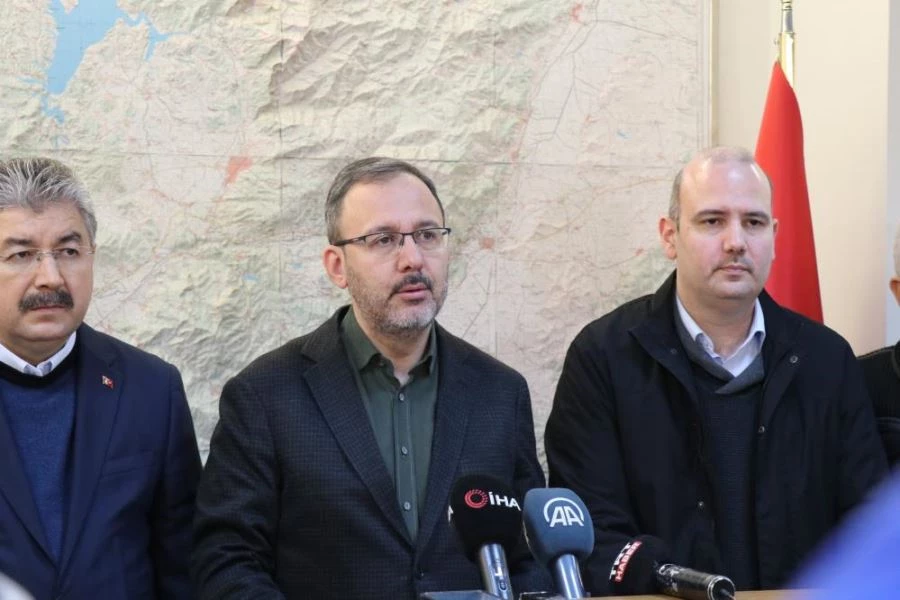 Bakan Kasapoğlu: “Osmaniye’de 695 vatandaşımız vefat etti, 2 bin 220 yaralımız var”