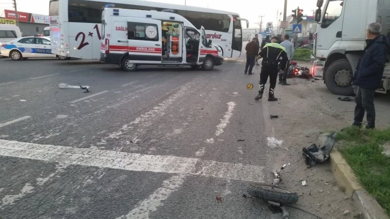 Turgutlu’da iki motosiklet çarpıştı: 2 ölü, 1 ağır yaralı
