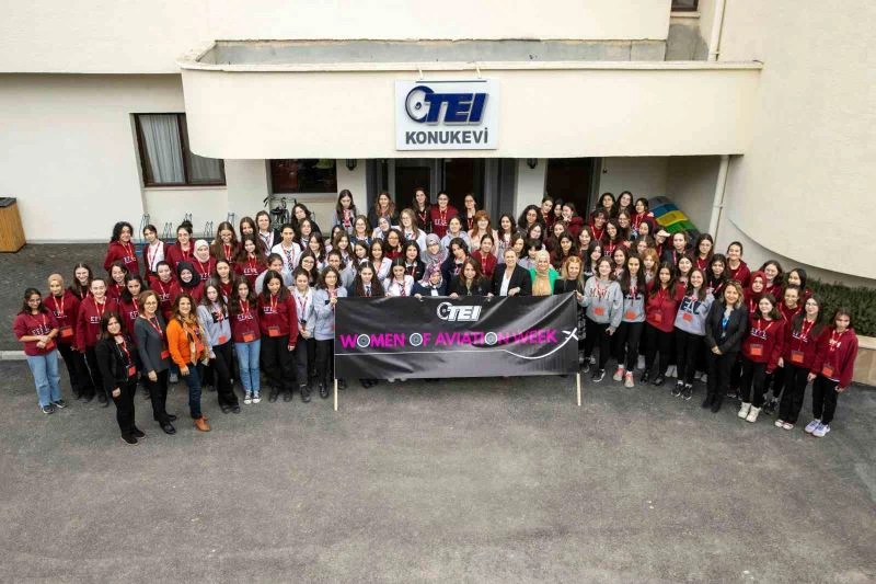 TEI, Havacı Kadınlar Haftası’nda kız öğrencilere havacılığı tanıttı
