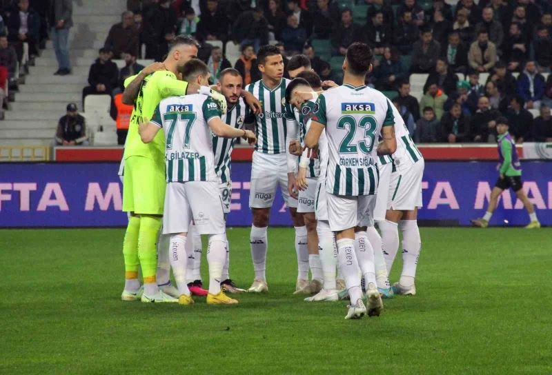 Spor Toto Süper Lig: Giresunspor: 2 - Fatih Karagümrük: 1 (İlk yarı)
