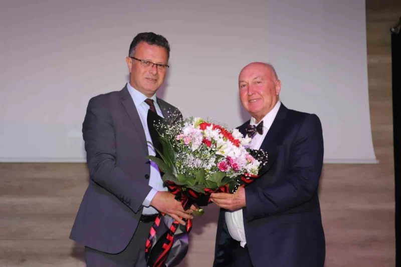 Prof. Dr. Ahmet Ercan: 