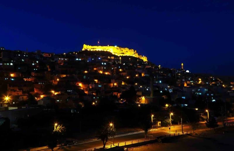 Mardin’de tarihi siluete etki eden cami ve medreseler aydınlatılacak

