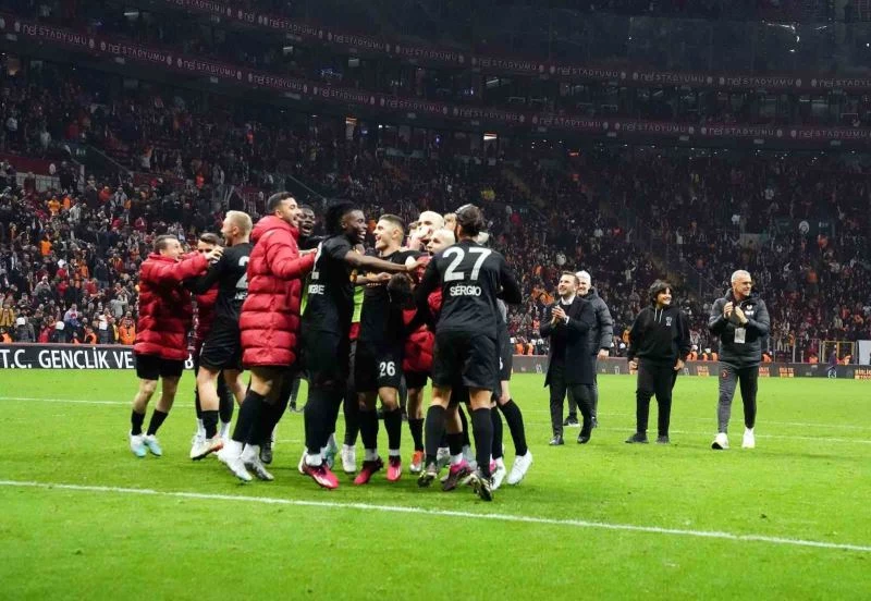 Galatasaray galibiyet serisini 17’e çıkardı
