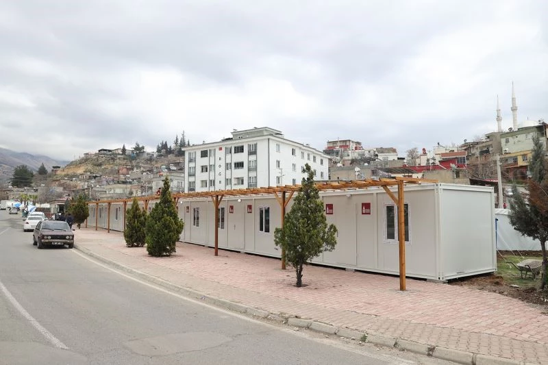 Dulkadiroğlu ilçesinde 4 noktada konteyner çarşı hazırlandı
