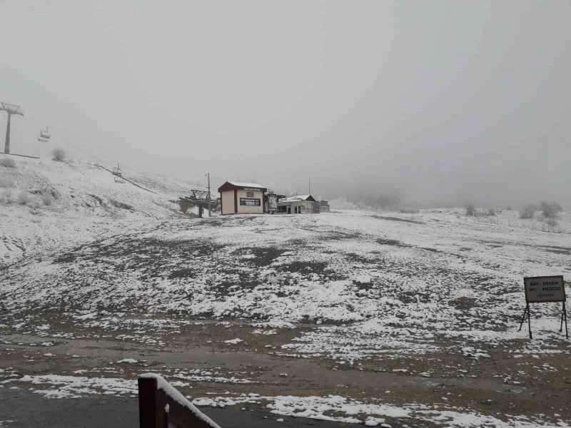 Karabük’ün yüksek kesimleri beyaz örtüyle kaplandı

