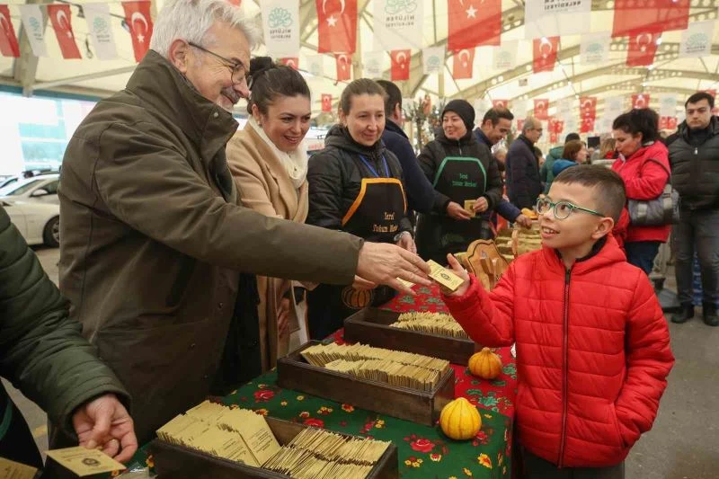 Nilüfer Tohum Takas etkinliğinde 55 bin paket tohum dağıtıldı
