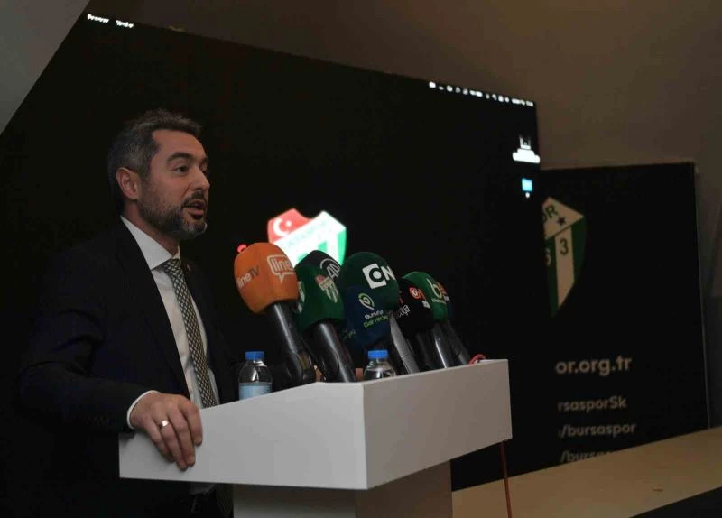 Bursaspor Başkanı Ömer Furkan Banaz: “Bursa’da ne oldu Allah aşkına?”
