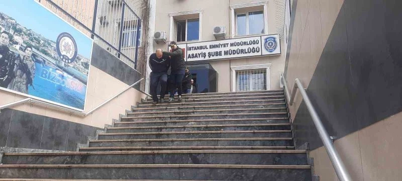 İranlı sahte polisler turistin parasını böyle gasp etti
