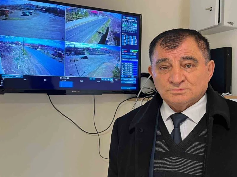 Sahte jandarmayı gerçek jandarma yakaladı
