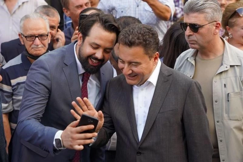 İl Başkanı Erol milletvekili aday adaylığı için istifa etti
