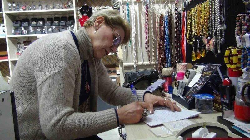 60 yaşından sonra üniversite hayalini gerçekleştirdi
