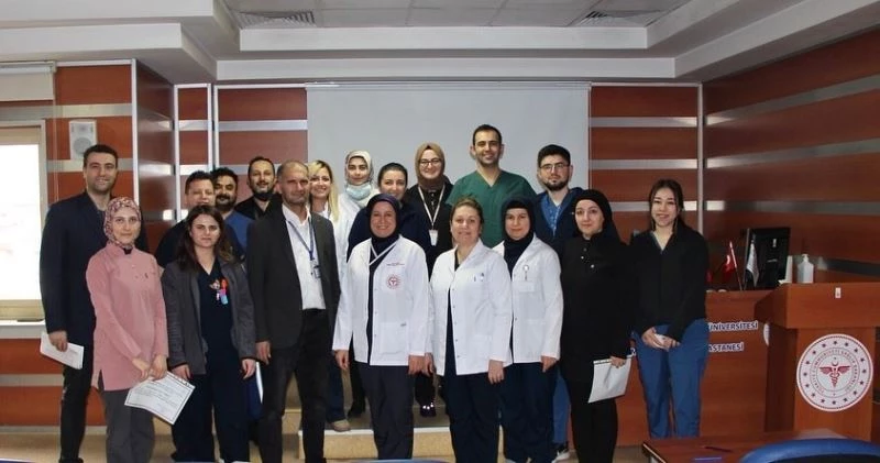 Kütahya Evliya Çelebi Hastanesinde Yoğun Bakım Hemşireliği eğitim programı
