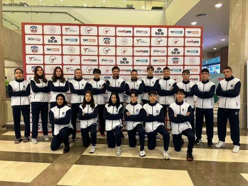 Ali İhsan Negiz’in öğrencileri Dünya Taekwondo Başkanlık Kupası’nda 11 madalya kazandı
