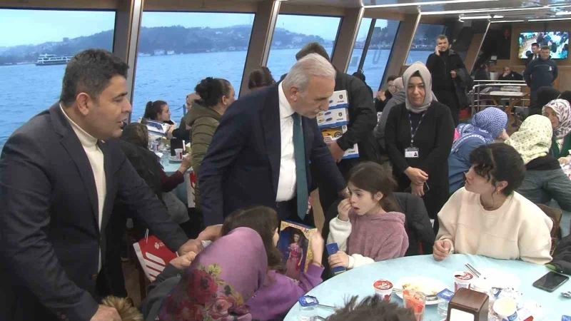 Ümraniyeli misafir depremzedelere boğaz turu
