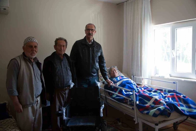 Efeler Belediyesi, dezavantajlı vatandaşlarla dayanışmayı sürdürüyor
