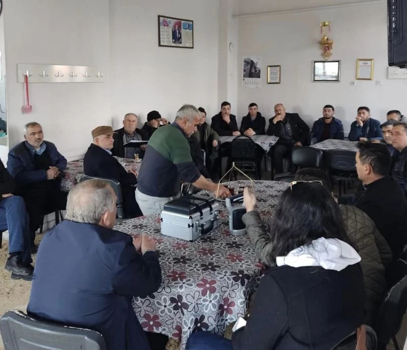 İhsaniye’de toprak analiz çalışması devam ediyor
