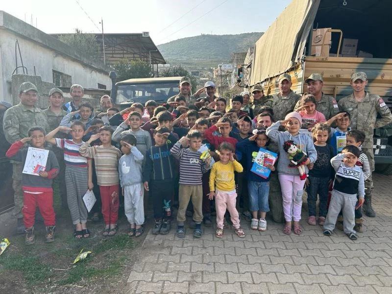 KKTC Afet Yardım Görev Birliği Hatay’da yardıma devam ediyor
