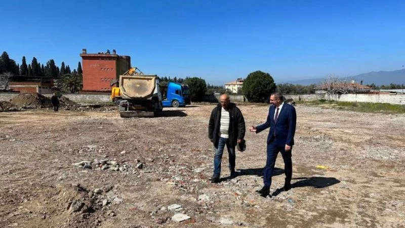 Havran Kaymakamı Ali Çetinkaya İlkokulu yapım çalışmasını inceledi
