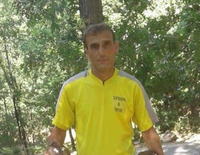 Motosiklet dönüş yapan otomobile çarptı: 1 ağır yaralı
