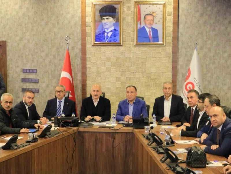 İki bakan Diyarbakır’da açıklamalarda bulundu
