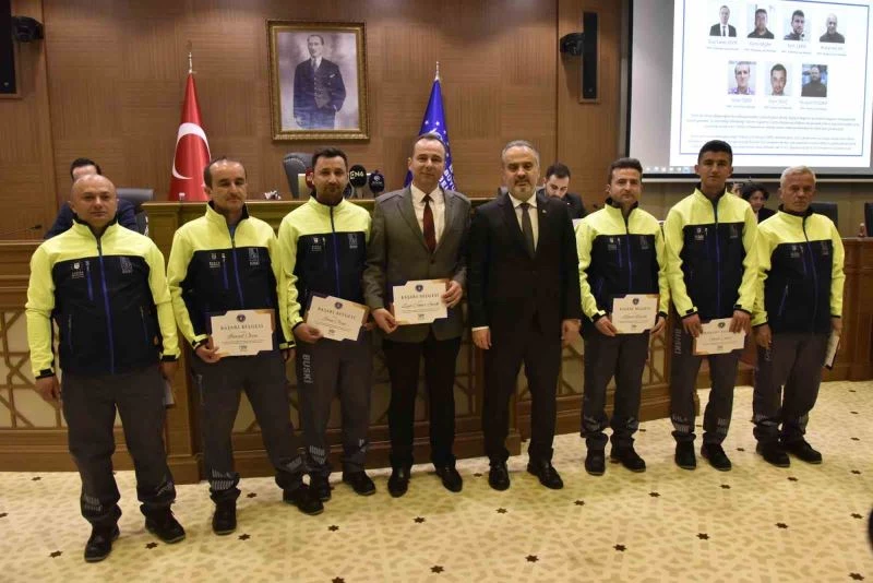 BUSKİ’nin sudaki kayıp kaçakla mücadelesi tam not aldı
