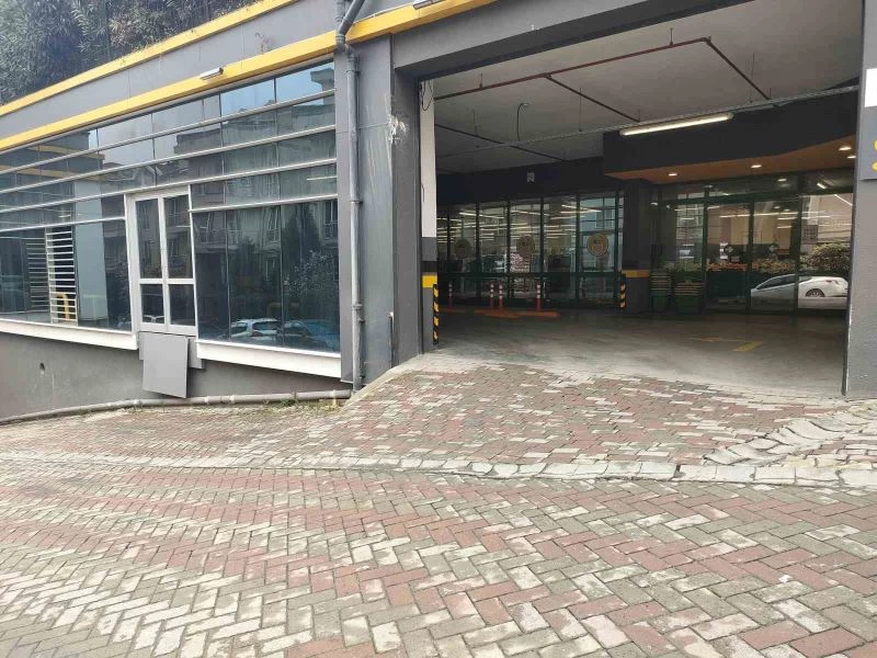 Önce hedefi şaşırıp özür dilediler sonra gurbetçi iş adamını kaçırdılar
