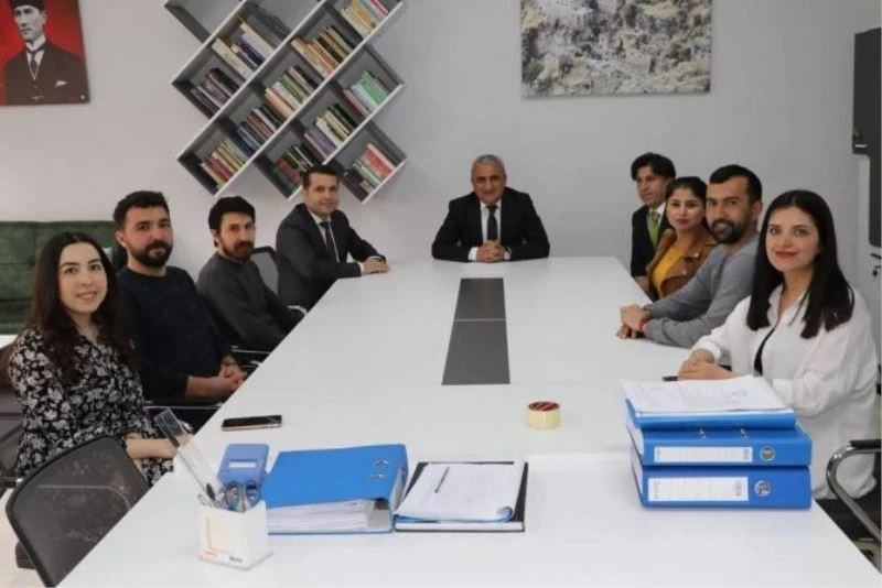 Hakkari’de öğretmenler odaları yenileniyor
