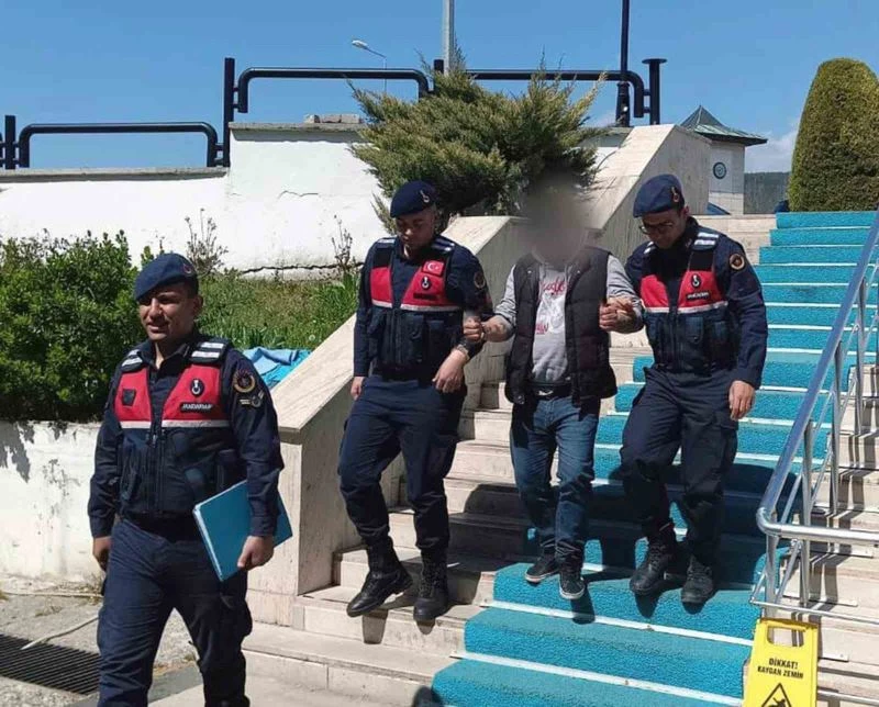 Hırsızlıktan aranıyordu, tutuklandı

