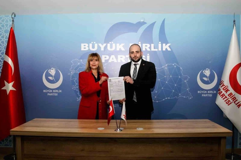 BBP Körfez Kadın Kolları Başkanı Kayradağ, aday adaylığı için istifa etti
