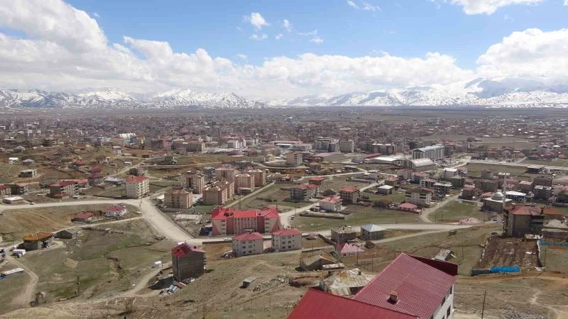 İran’daki deprem Yüksekova’da da hissedildi
