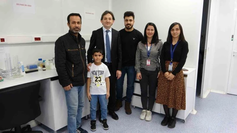 Prof. Dr. Safa Barış, dünya tıp literatürüne kazandırdığı hastalığın tedavisini de bulmayı başardı
