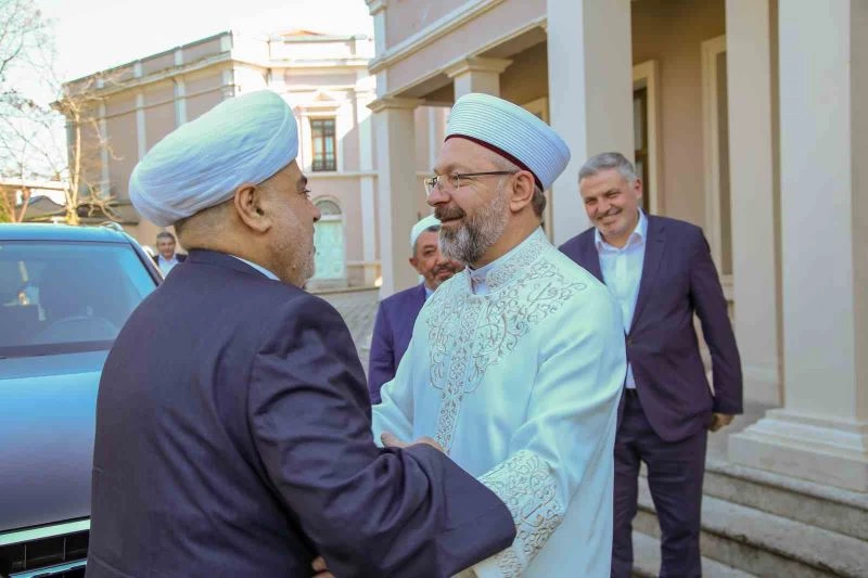 Diyanet İşleri Başkanı Erbaş, Kafkas Müslümanları İdaresi Başkanı Paşazade ile bir araya geldi
