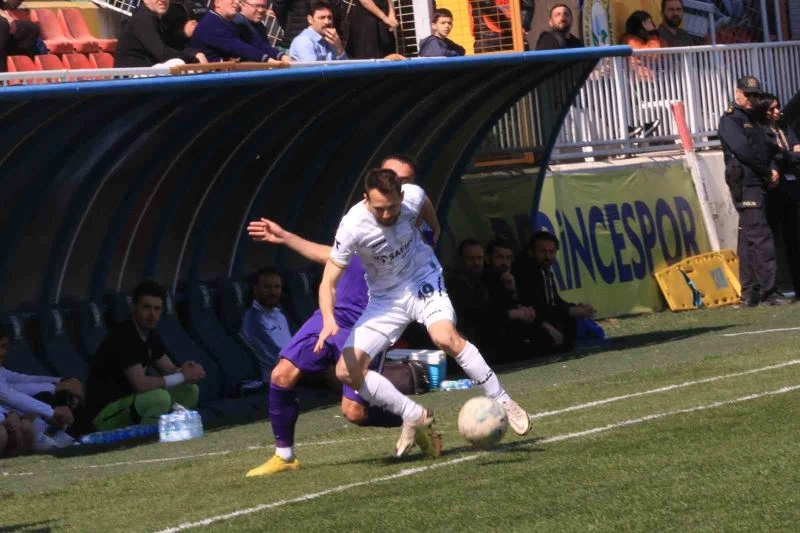 TFF 3. Lig: Belediye Derincespor: 1 - 52 Orduspor: 1
