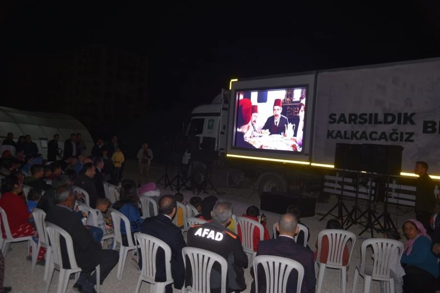 Çadır Kentlerde Kalan Afetzedeler, İftar Sonrası Sinema Tır