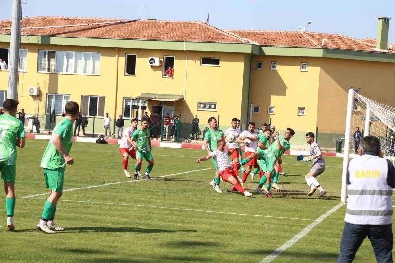 Döşemealtı, galibiyetle başladı
