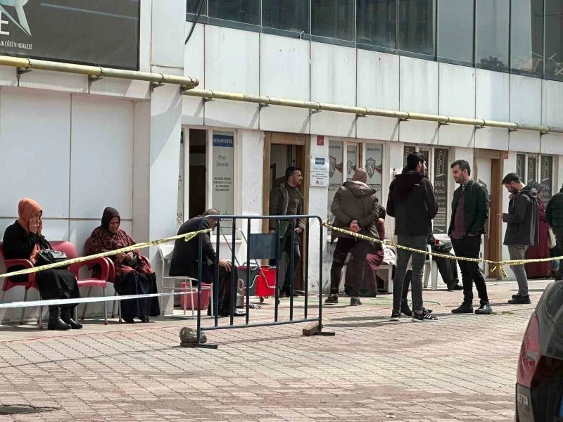 ’Cerrah, bina yöneticisinin odasını kliniğe çevirdi’ iddiası
