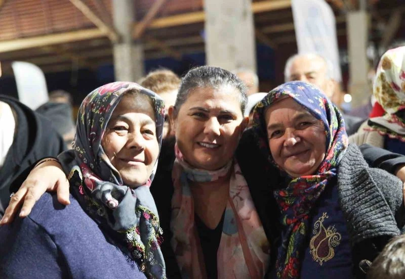 Karacasu İftar Programı’nda Başkan Çerçioğlu, yoğun ilgi gördü
