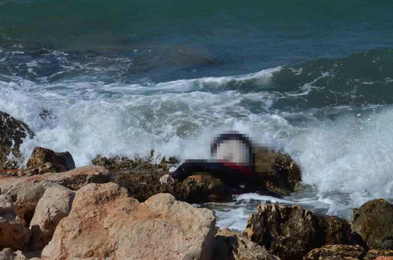 Didim sahilinde kıyıya vurmuş ceset bulundu
