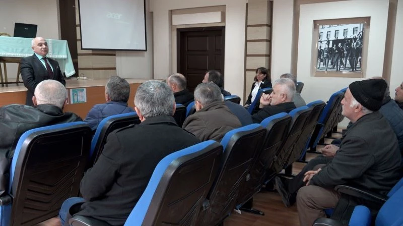 9 ilçede 400 muhtara eğitim
